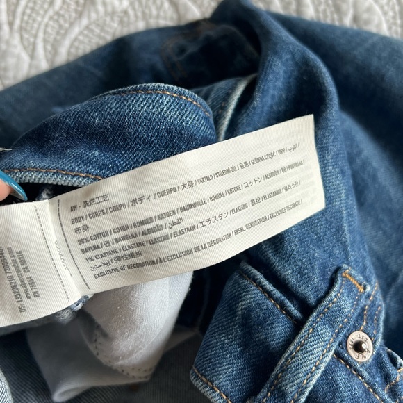 Abercrombie & Fitch - The '70s Vintage Flare Ultra High Rise Jeans - Medium Wash - Picture 11 of 12